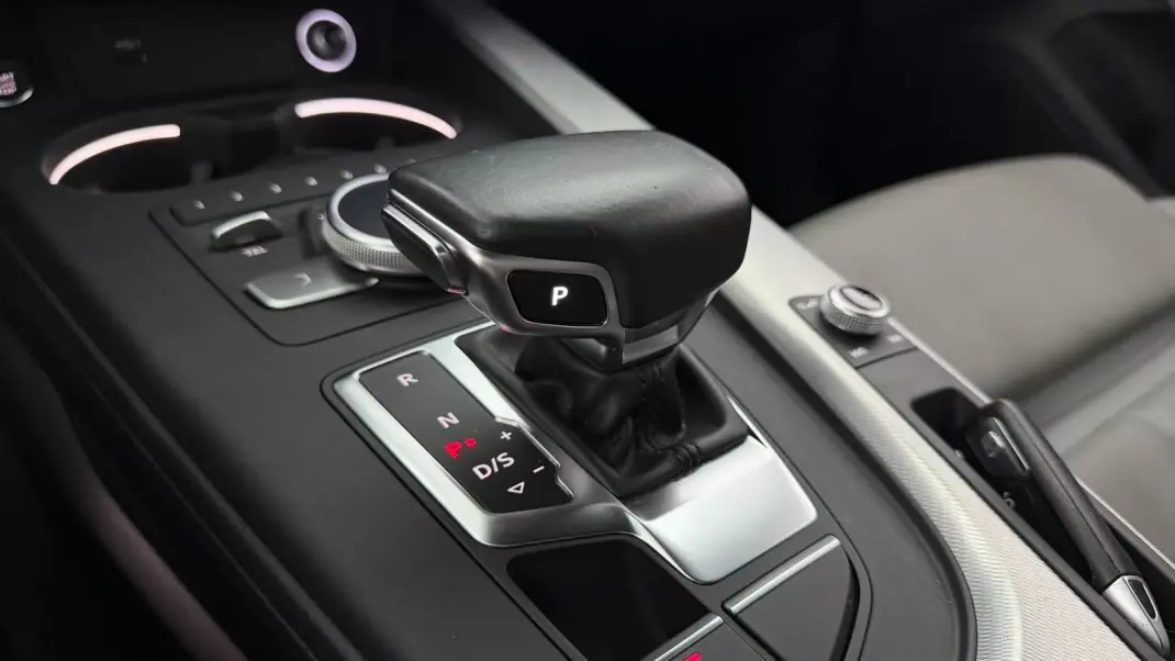 Audi A5 Sportback 2017 - 28990 EUR, 105891 km - 105891km - foto 31 de 34