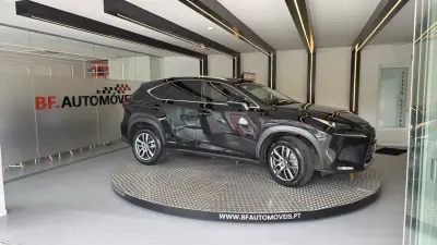 Lexus NX 300h 2018 - 31900 EUR, 78634 km - AUTO.MOTO.pt - 78634km - foto 9 de 65
