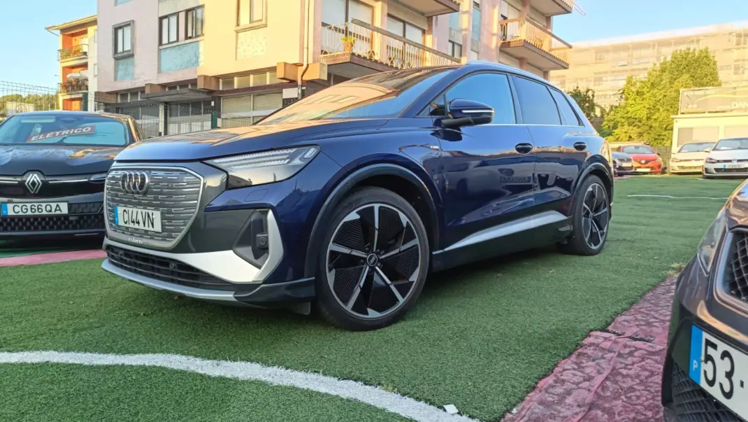 Audi Q4 e-tron 2021 - 33500 EUR, 130000 km - 130000km - foto 6 de 7