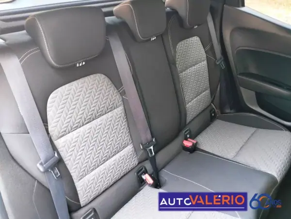 Renault Clio 2023 - 15950 EUR, 55104 km - AUTO.MOTO.pt - 55104km - foto 27 de 31