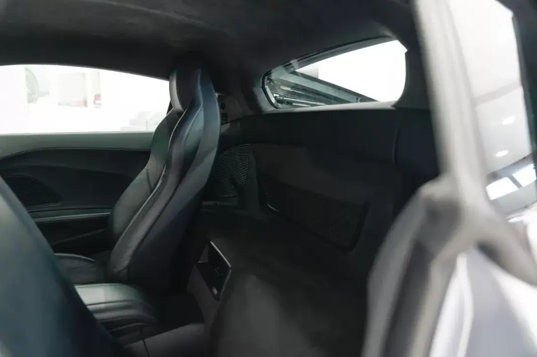 Audi R8 Coupé 2016 - 129950 EUR, 87000 km - 87000km - foto 49 de 51