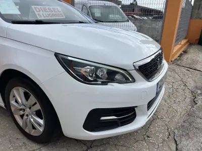 Peugeot 308 2019 - 12750 EUR, 142695 km - AUTO.MOTO.pt - 142695km - foto 9 de 19