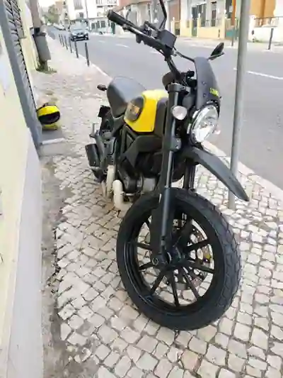 Ducati Scrambler Classic 2016 - 5800 EUR, 29500 km - 29500km - foto 6 de 7