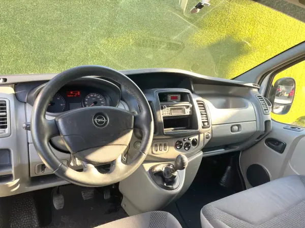 Opel Vivaro 2014 - 10990 EUR, 322000 km - 322000km - foto 3 de 21