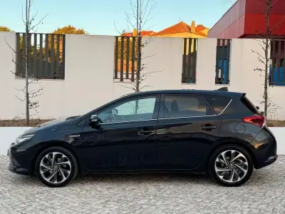 Toyota Auris 2016 - 15950 EUR, 82891 km - AUTO.MOTO.pt - 82891km - foto 4 de 26