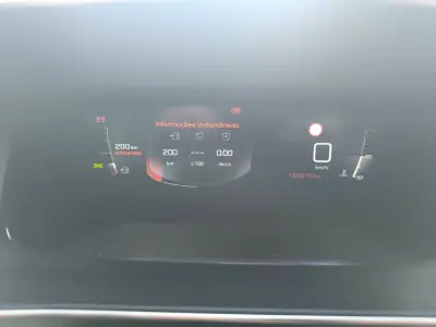 Peugeot 2008 2021 - 18990 EUR, 186919 km - AUTO.MOTO.pt - 186919km - foto 14 de 37