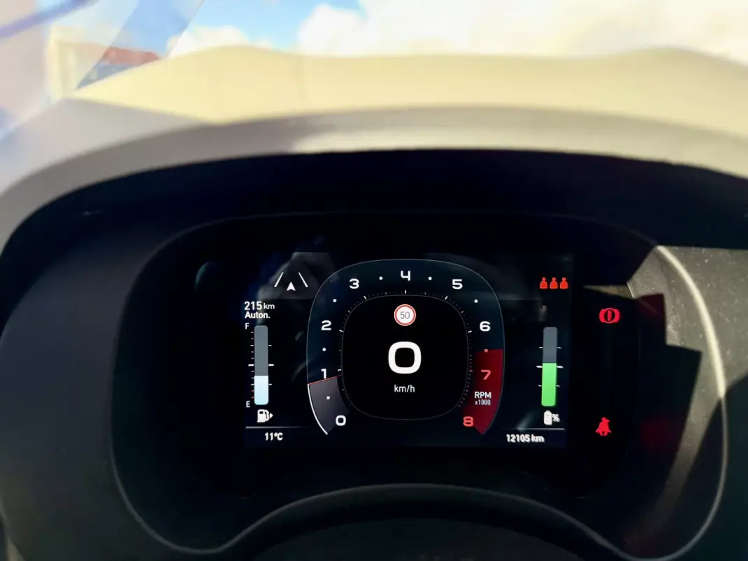 Fiat Panda 2025 - 14950 EUR, 12000 km - AUTO.MOTO.pt - 12000km - foto 20 de 24