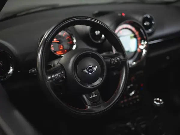 MINI Paceman 2016 - 11990 EUR, 234941 km - AUTO.MOTO.pt - 234941km - foto 15 de 22