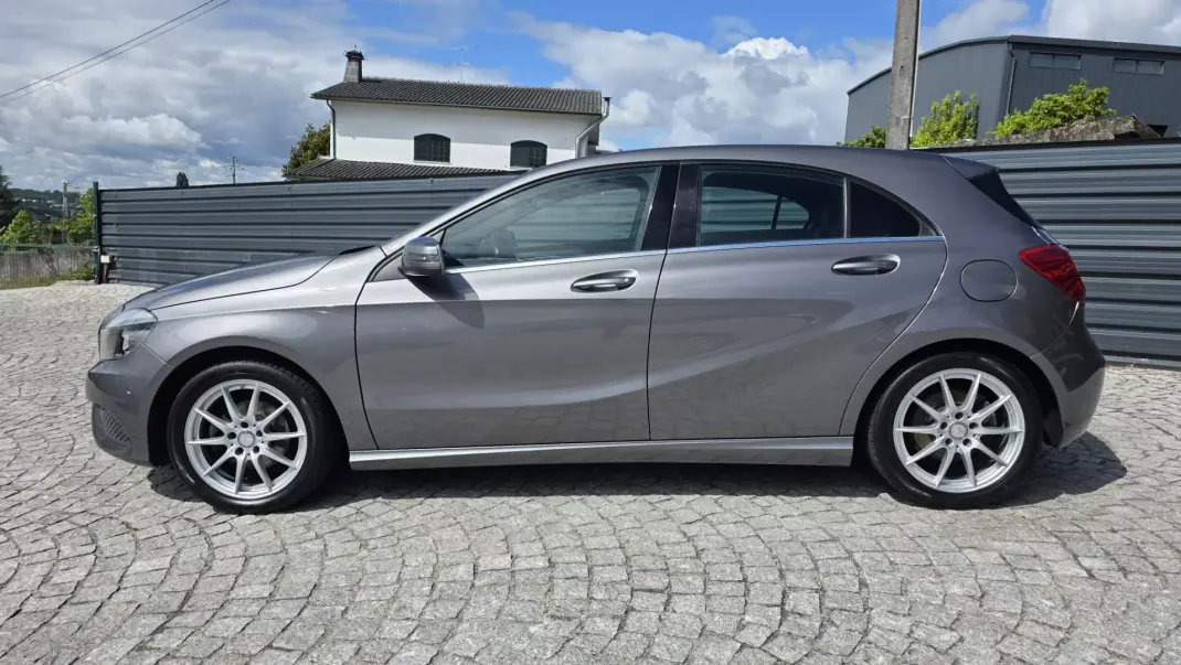 Mercedes-Benz A 180 2014 - 14990 EUR, 149000 km - AUTO.MOTO.pt - 149000km - foto 2 de 29