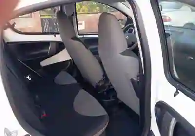 Citroën C1 2014 - 4990 EUR, 133000 km - AUTO.MOTO.pt - 133000km - foto 5 de 7