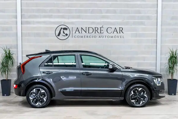 Kia e-Niro 2023 - 26950 EUR, 53564 km - AUTO.MOTO.pt - 53564km - foto 5 de 51