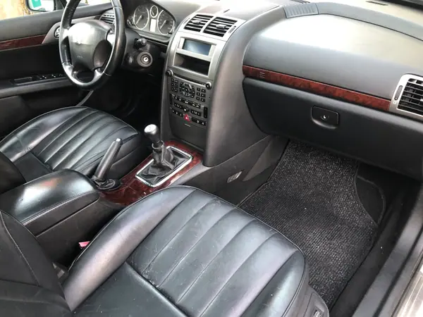 Peugeot 407 SW 2006 - 3250 EUR, 183000 km - AUTO.MOTO.pt - 183000km - foto 9 de 10