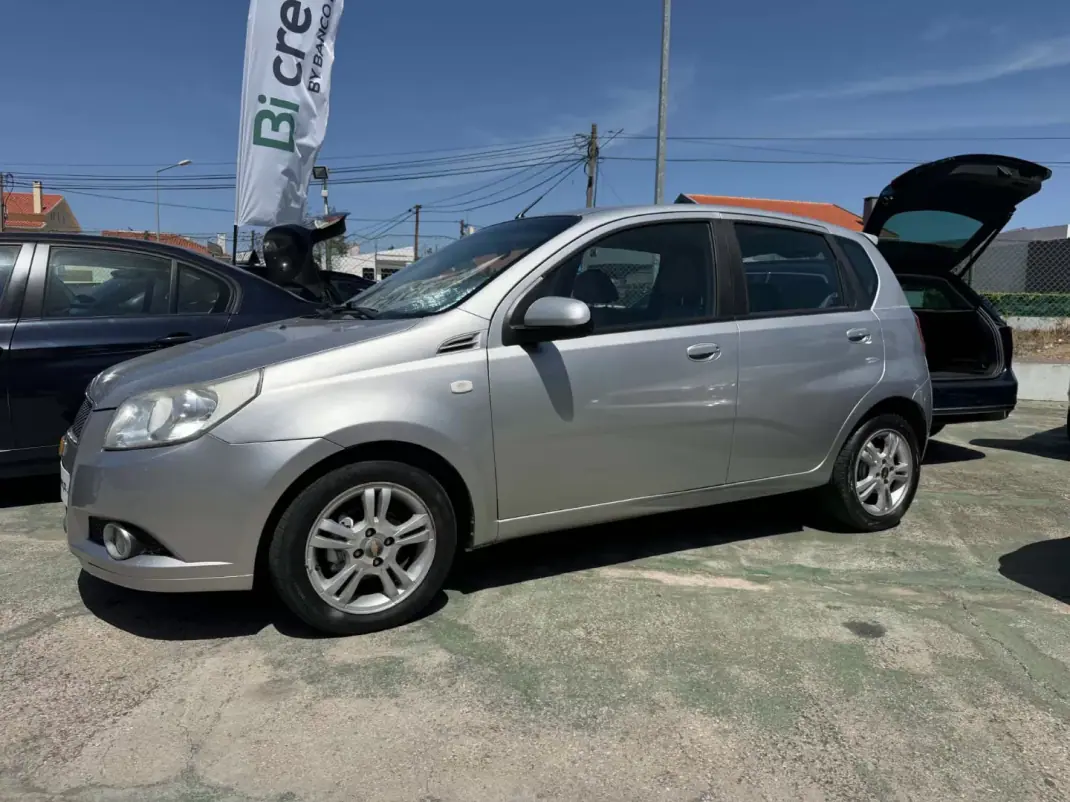 Chevrolet Aveo 2010 - 5980 EUR, 32000 km - AUTO.MOTO.pt - 32000km - foto 1 de 4