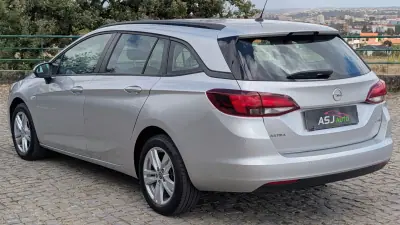 Opel Astra Sports Tourer 2018 - 6950 EUR, 251900 km - 251900km - foto 9 de 21