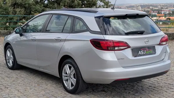 Opel Astra Sports Tourer 2018 - 6950 EUR, 251900 km - 251900km - foto 9 de 21