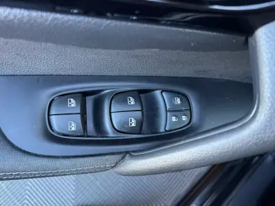 Nissan Qashqai 2020 - 20900 EUR, 73588 km - AUTO.MOTO.pt - 73588km - foto 10 de 16
