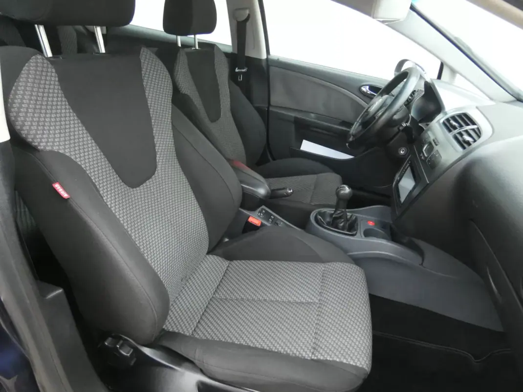 SEAT Leon 2008 - 8500 EUR, 280000 km - AUTO.MOTO.pt - 280000km - foto 12 de 21