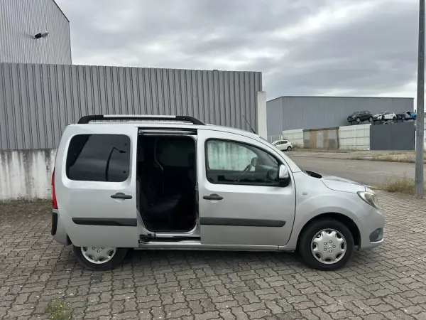 Mercedes-Benz Citan 2014 - 10990 EUR, 239000 km - 239000km - foto 10 de 17