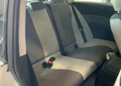 BMW 118 2013 - 11900 EUR, 207000 km - AUTO.MOTO.pt - 207000km - foto 8 de 11