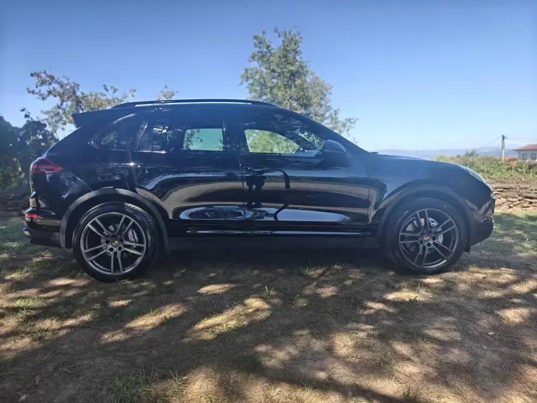 Porsche Cayenne 2016 - 42499 EUR, 199000 km - 199000km - foto 12 de 41