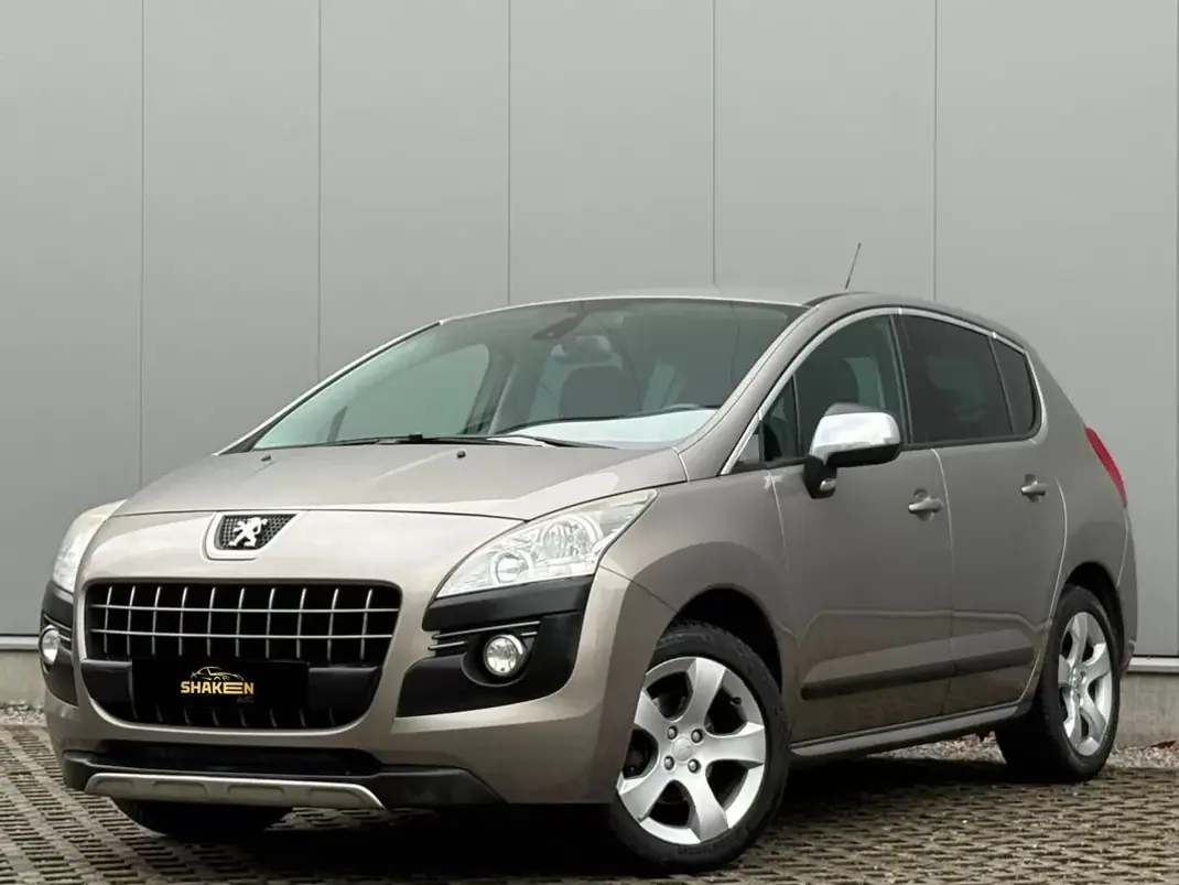 Peugeot 3008 2013 - 8900 EUR, 179677 km - AUTO.MOTO.pt - 179677km - foto 1 de 11