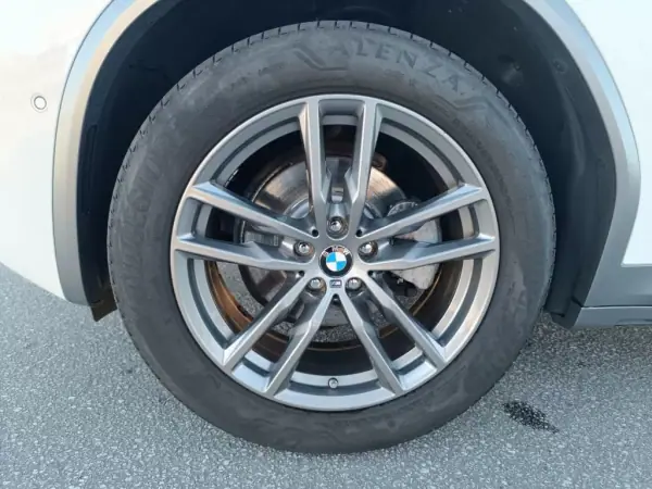 BMW X4 2018 - 49000 EUR, 90000 km - AUTO.MOTO.pt - 90000km - foto 8 de 52