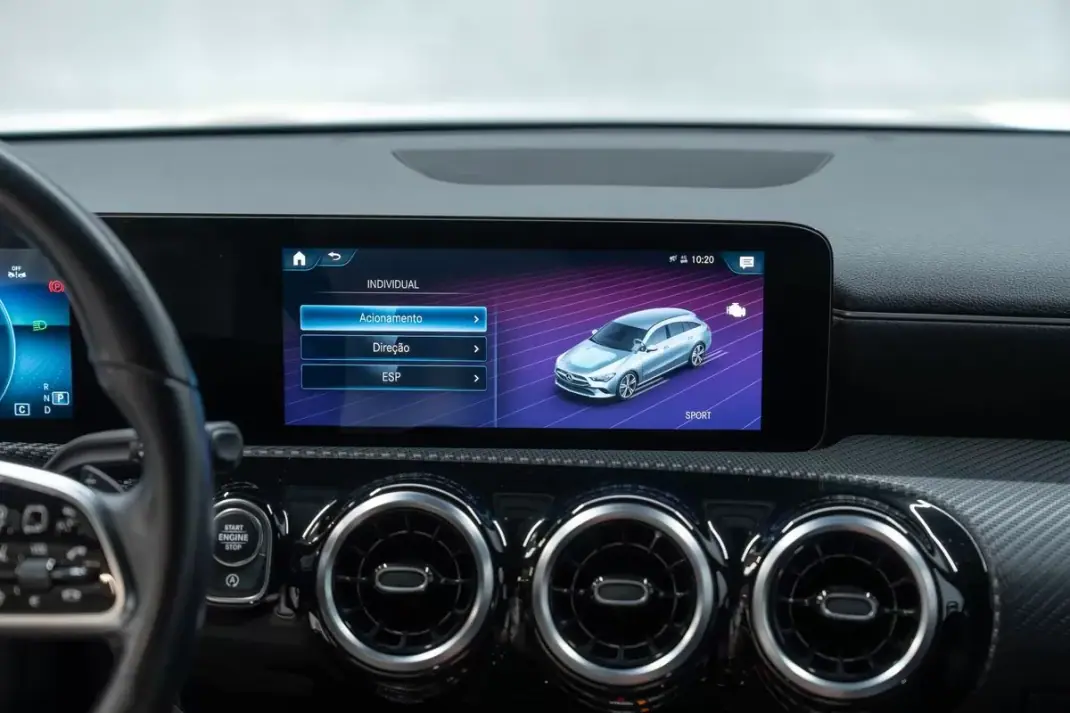 Mercedes-Benz CLA 180 2023 - 29950 EUR, 70000 km - AUTO.MOTO.pt - 70000km - foto 33 de 43