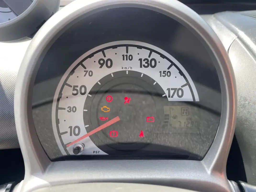 Citroën C1 2012 - 6950 EUR, 71290 km - 71290km - foto 11 de 12