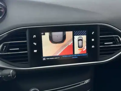 Peugeot 308 2019 - 17990 EUR, 63734 km - AUTO.MOTO.pt - 63734km - foto 16 de 18