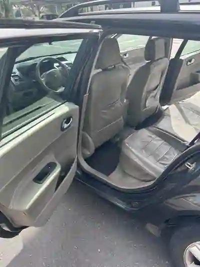 Renault Mégane Break 2004 - 2250 EUR, 359083 km - 359083km - foto 15 de 15