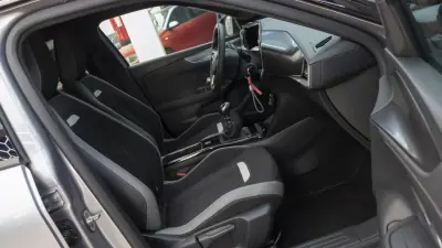 Opel Mokka 2024 - 19560 EUR, 34700 km - AUTO.MOTO.pt - 34700km - foto 13 de 34