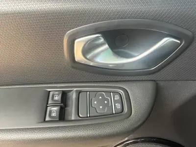 Renault Clio 2019 - 14900 EUR, 54906 km - AUTO.MOTO.pt - 54906km - foto 12 de 14