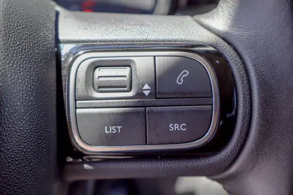 Citroën C3 2018 - 9990 EUR, 89000 km - AUTO.MOTO.pt - 89000km - foto 22 de 28