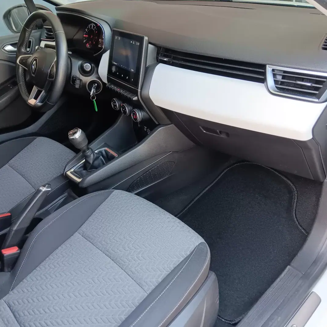 Renault Clio 2021 - 13900 EUR, 92481 km - 92481km - foto 12 de 21