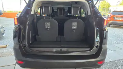 Peugeot 5008 2019 - 18500 EUR, 90600 km - AUTO.MOTO.pt - 90600km - foto 18 de 20