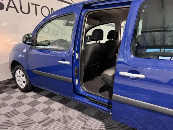 Renault Kangoo 2019 - 15900 EUR, 177924 km - AUTO.MOTO.pt - 177924km - foto 30 de 35