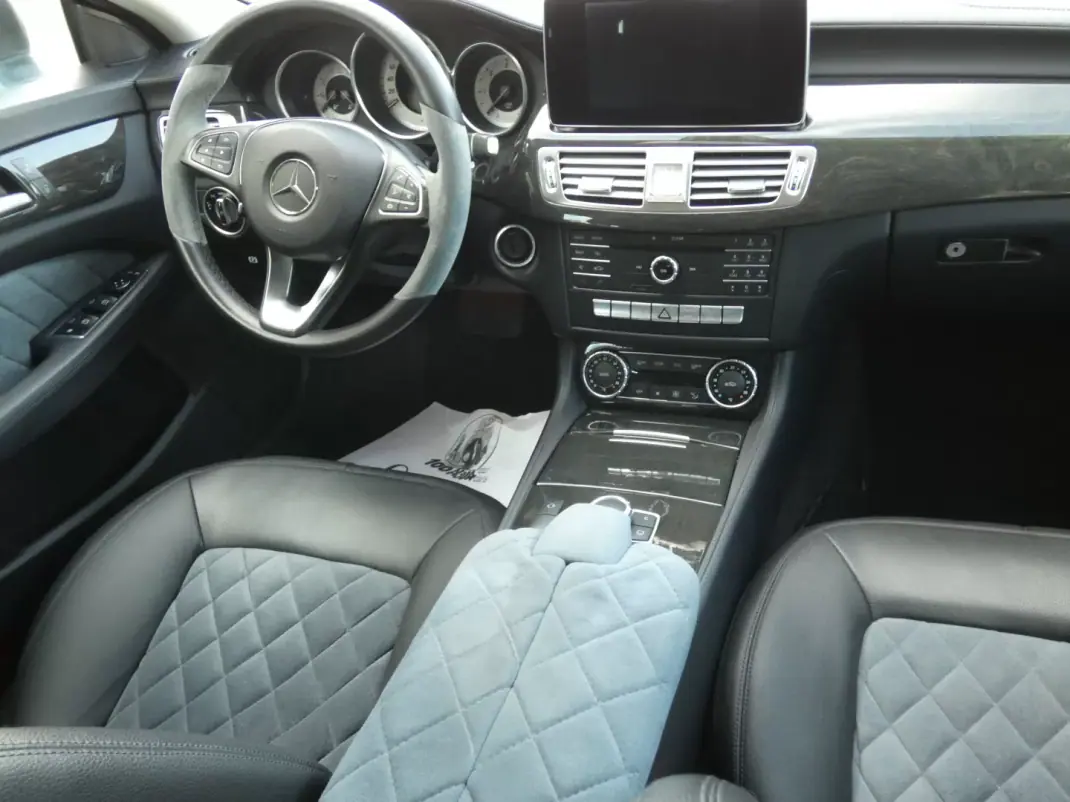 Mercedes-Benz CLS 250 2015 - 22500 EUR, 278000 km - AUTO.MOTO.pt - 278000km - foto 20 de 42