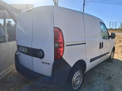 A.m.c. A & D Company 2013 - 5500 EUR, 260000 km - 260000km - foto 2 de 6