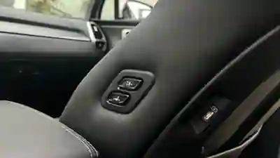 Kia Sorento 2021 - 37500 EUR, 46923 km - AUTO.MOTO.pt - 46923km - foto 13 de 31