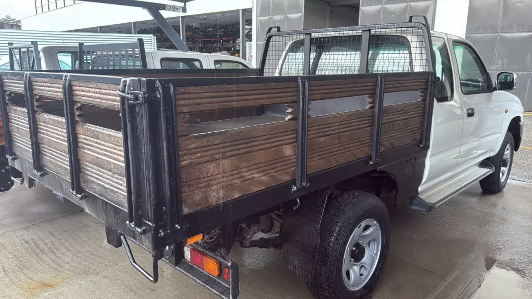 Toyota 2005 - 17500 EUR, 109000 km - AUTO.MOTO.pt - 109000km - foto 4 de 8