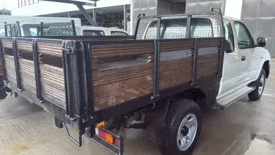 Toyota 2005 - 17500 EUR, 109000 km - AUTO.MOTO.pt - 109000km - foto 4 de 8