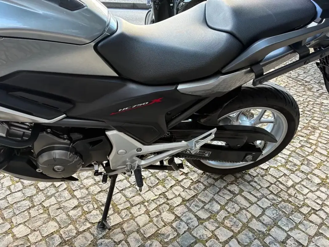 Honda NC750X 2017 - 5650 EUR, 38261 km - AUTO.MOTO.pt - 38261km - foto 10 de 14