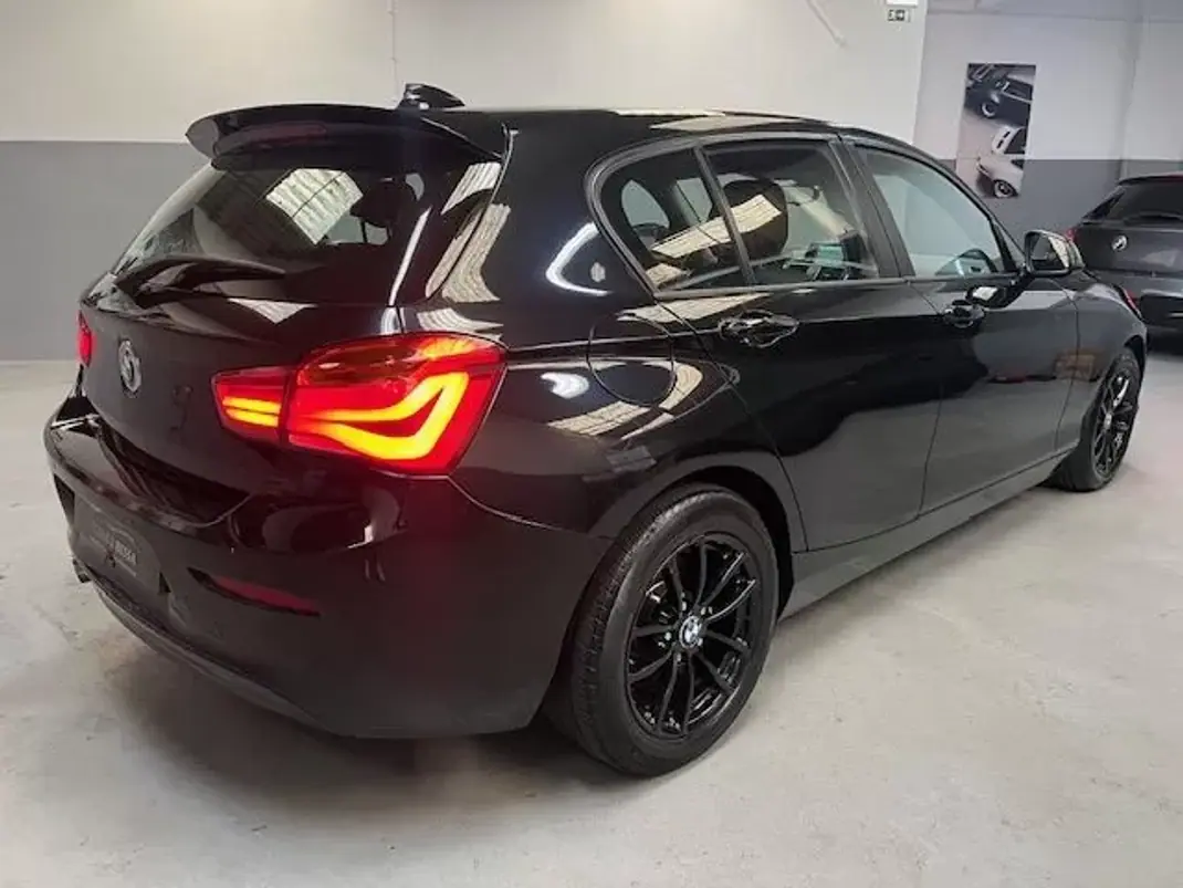 BMW 116 2016 - 12990 EUR, 200000 km - AUTO.MOTO.pt - 200000km - foto 3 de 10