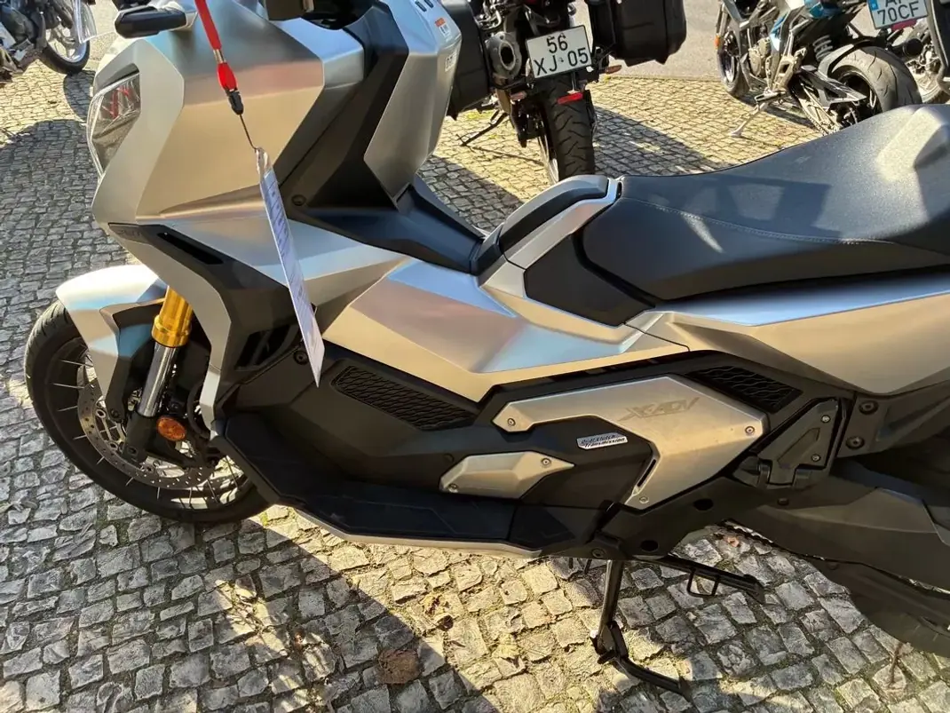 Honda 599 2021 - 9150 EUR, 45451 km - AUTO.MOTO.pt - 45451km - foto 11 de 14