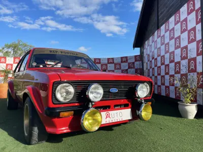 Ford Escort 1976 - 27990 EUR, 15686 km - AUTO.MOTO.pt - 15686km - foto 6 de 22