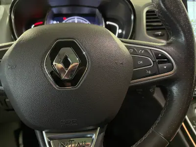 Renault Espace 2019 - 22500 EUR, 179000 km - AUTO.MOTO.pt - 179000km - foto 22 de 41