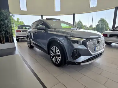Audi Q4 e-tron 2021 - 26990 EUR, 104822 km - AUTO.MOTO.pt - 104822km - foto 3 de 33