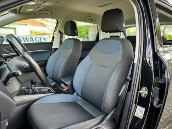 SEAT Ateca 2020 - 16990 EUR, 180000 km - AUTO.MOTO.pt - 180000km - foto 7 de 12