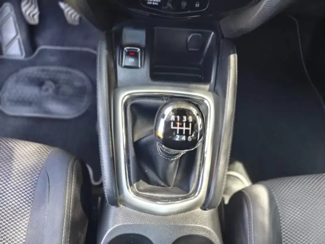 Nissan Qashqai 2016 - 13490 EUR, 159600 km - AUTO.MOTO.pt - 159600km - foto 37 de 39