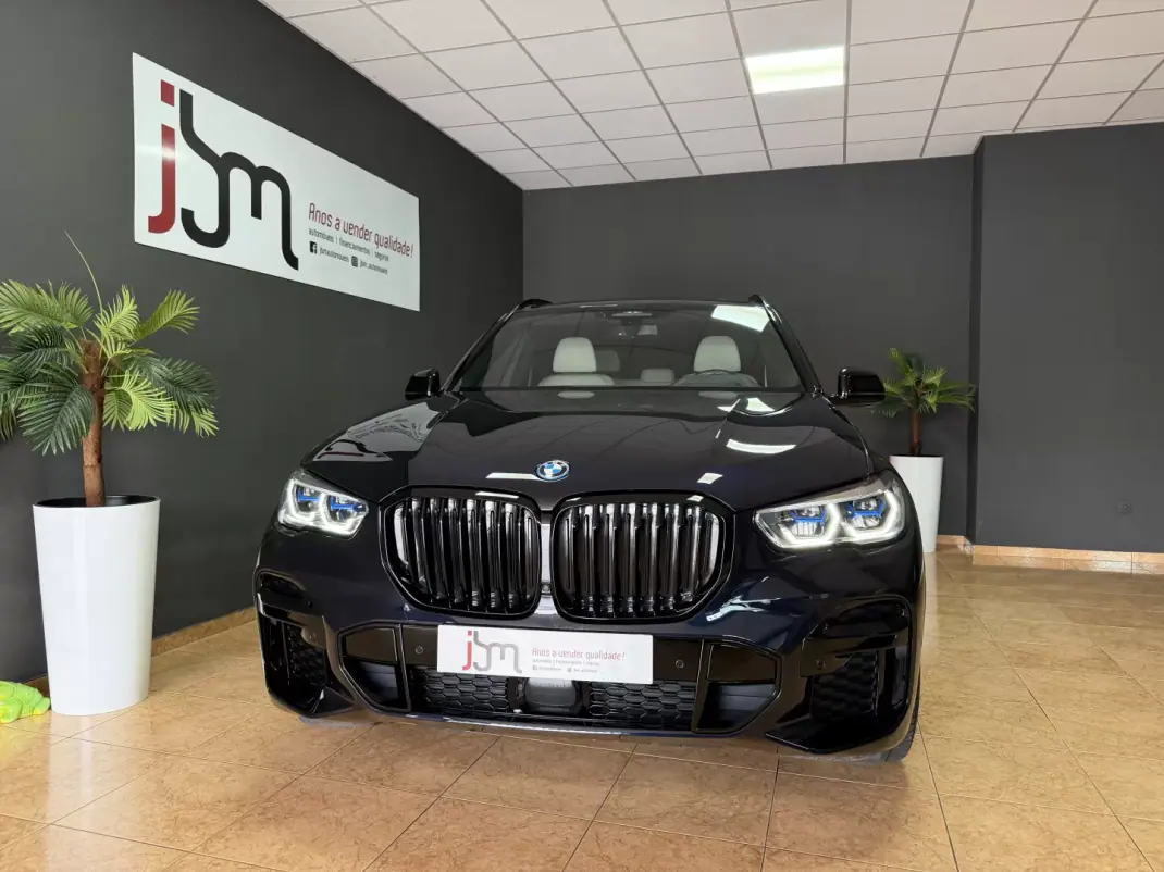 BMW X5 2022 - 54990 EUR, 139897 km - AUTO.MOTO.pt - 139897km - foto 2 de 22